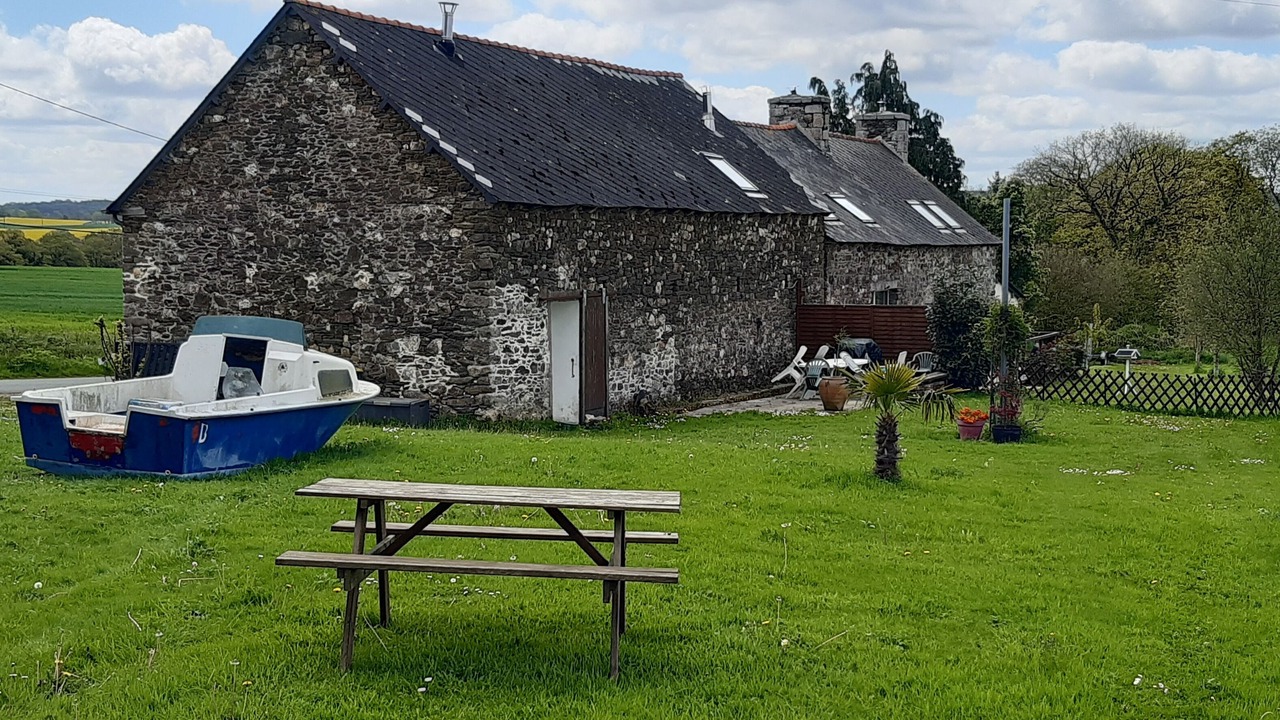 Photo of Outdoor in Allineuc