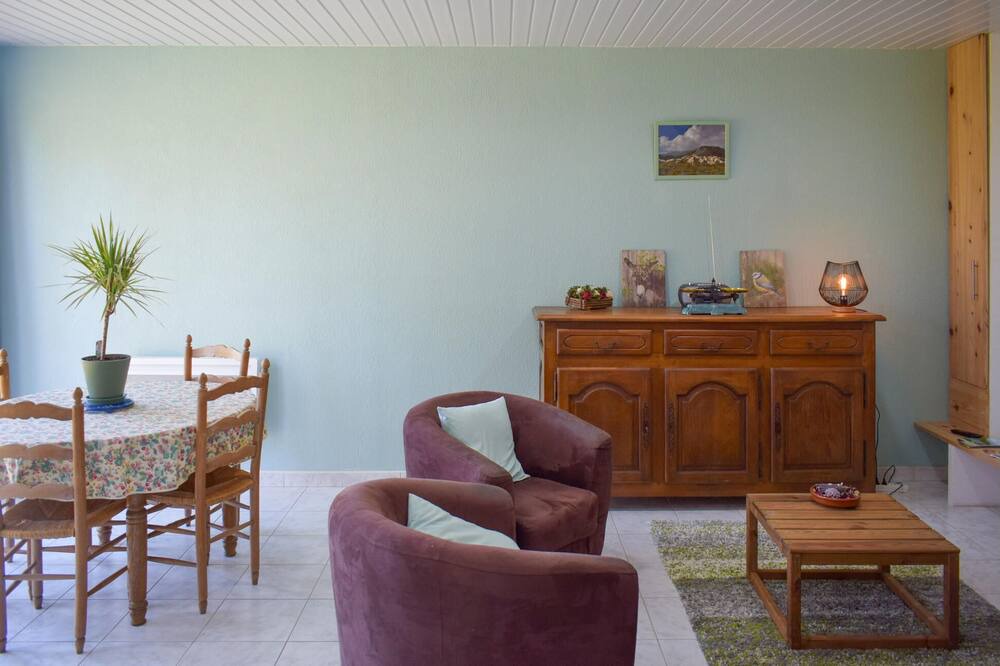 Photo of Bedroom in Asson