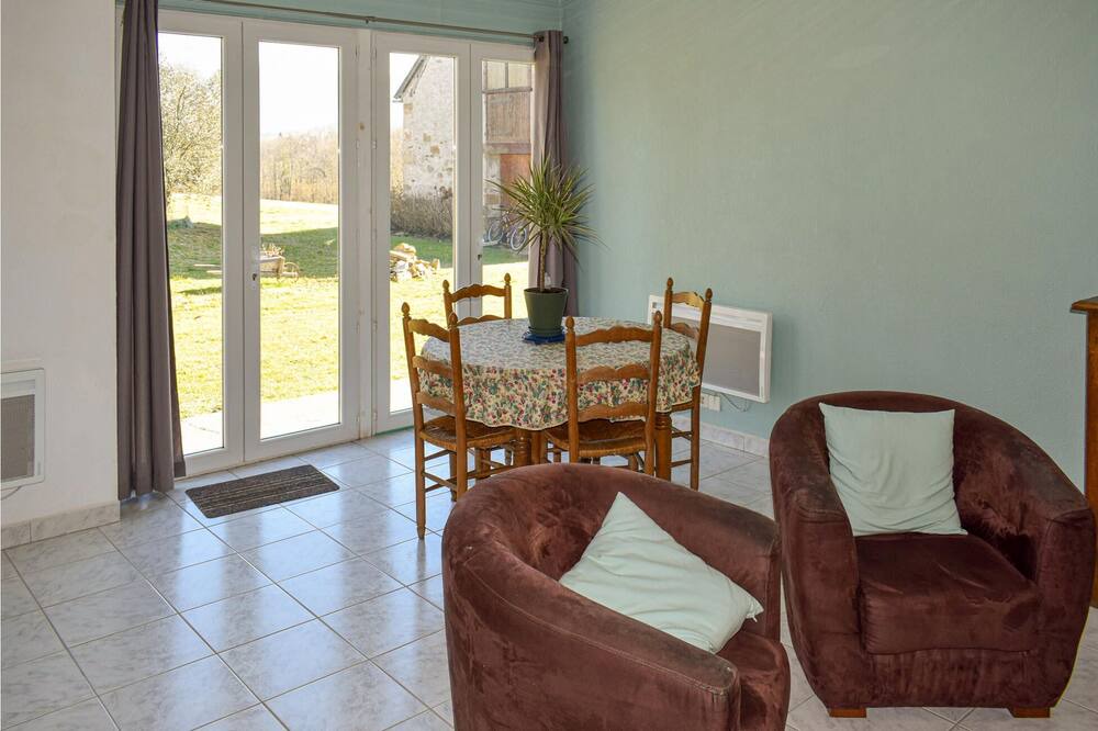 Photo of Bedroom in Asson