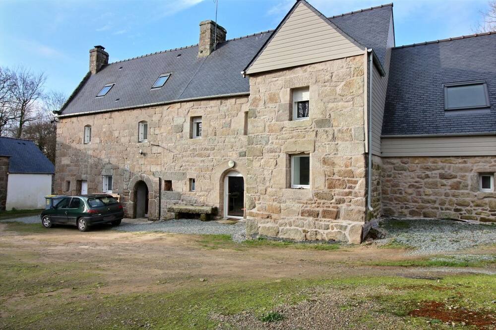 Photo of Outdoor in Ploubezre