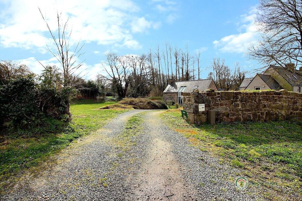 Photo of Outdoor in Ploubezre