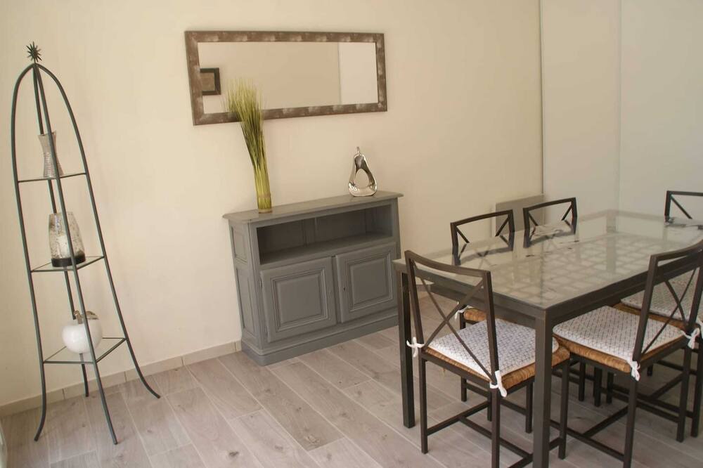 Photo of Livingroom in Bazincourt-sur-Saulx