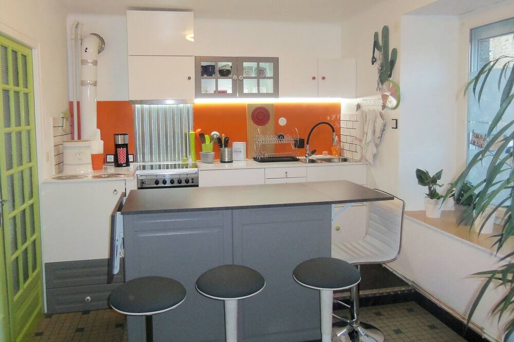 Photo of Kitchen in Saint-Carreuc