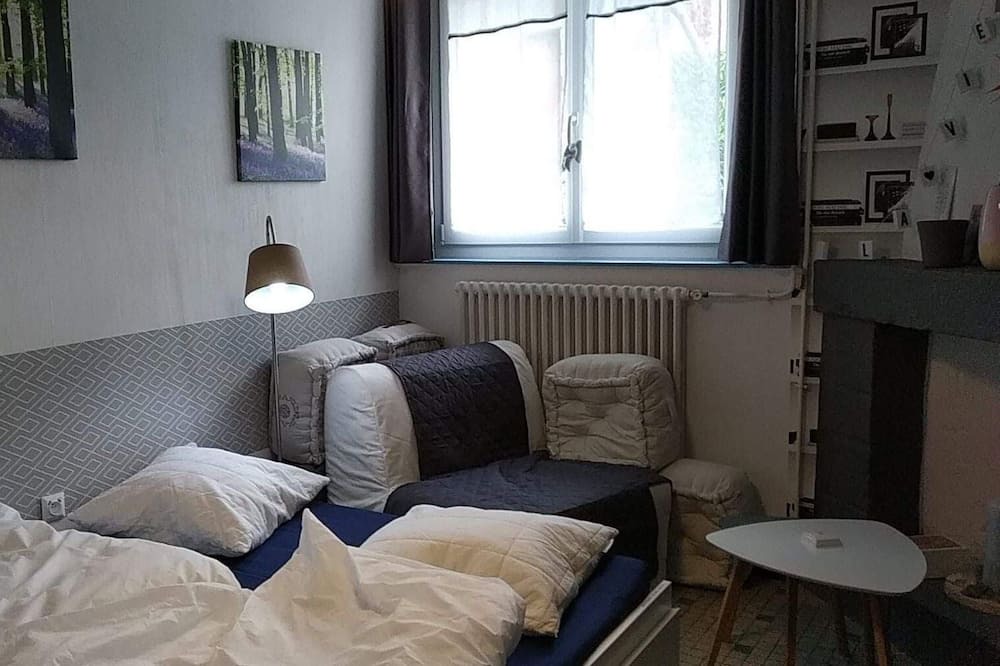 Photo of Bedroom in Saint-Carreuc