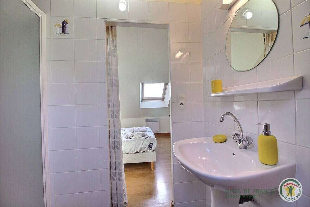 Photo of Bathroom in Saint-Alban