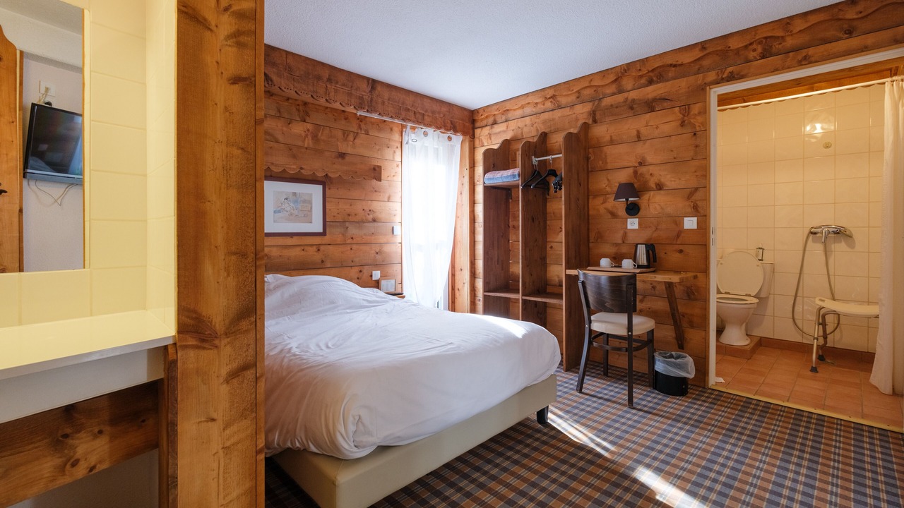 Photo of Bedroom in Chalons-en-Champagne
