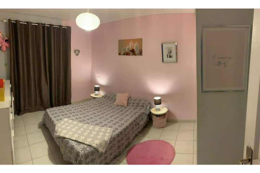 Photo of Bedroom in Beaucaire