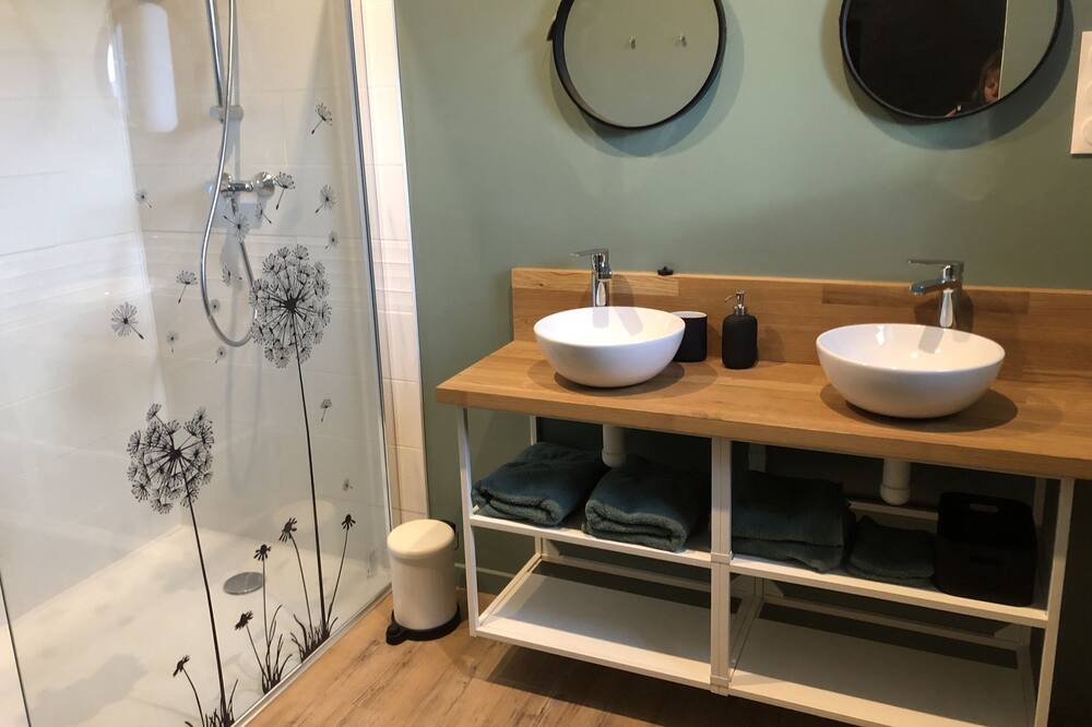 Photo of Bathroom in Tonquedec