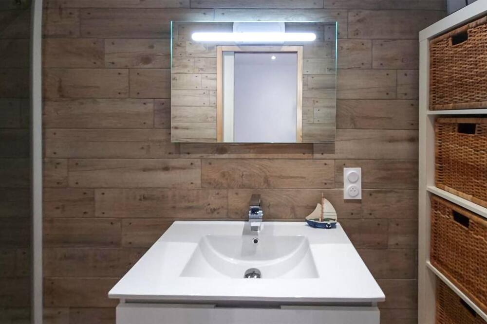 Photo of Bathroom in Montousse