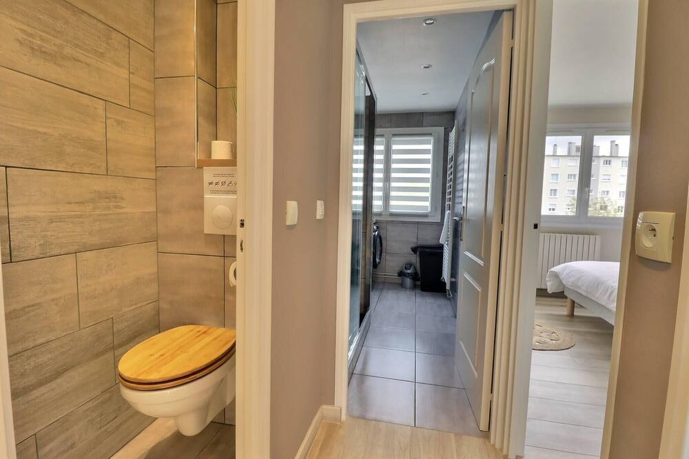Photo of Bathroom in Troyes