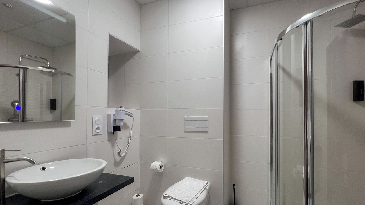 Photo of Bathroom in Faubourg