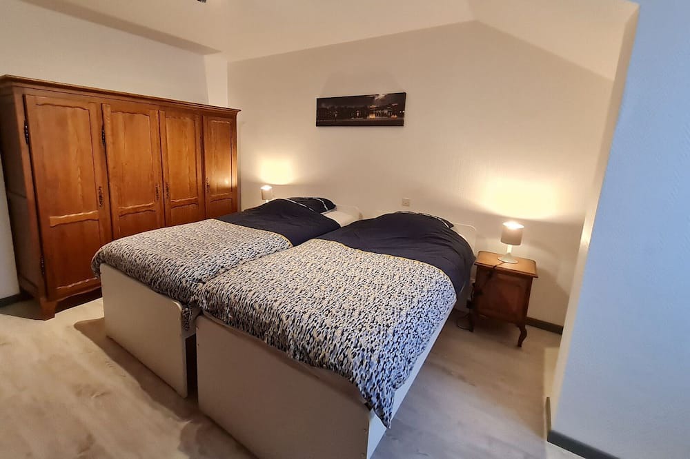 Photo of Bedroom in Mars-la-Tour