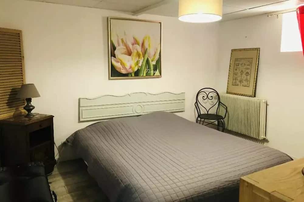 Photo of Bedroom in Pierre-Percee