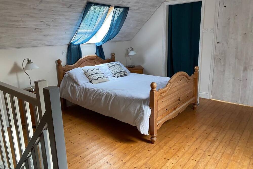 Photo of Bedroom in Plounerin