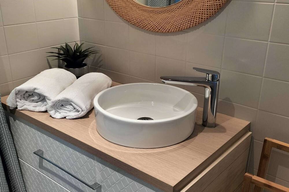 Photo of Bathroom in Haussonville-Blandan-Mon Desert-Saurupt