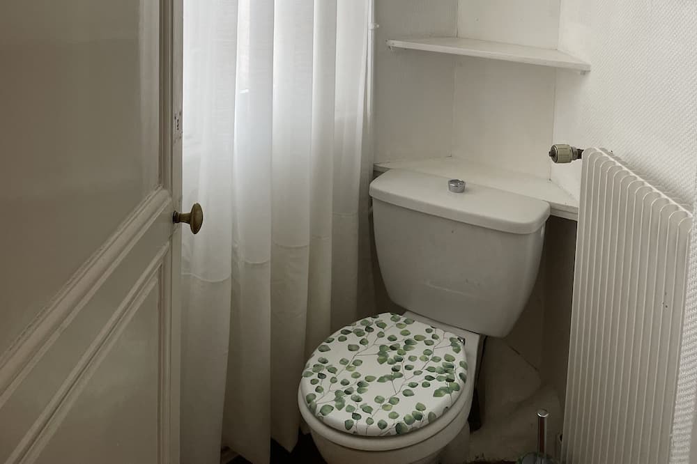 Photo of Bathroom in Saint Nicolas - Charles III - Ville vieille - Trois Maisons - Leopold
