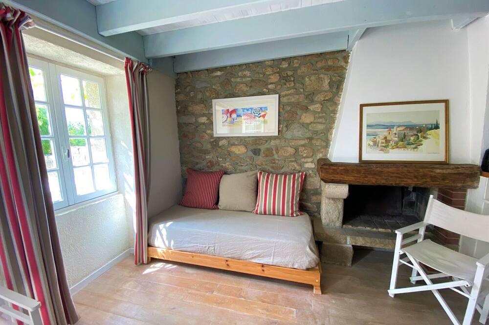 Photo of Bedroom in Saint-Jacut-de-la-Mer