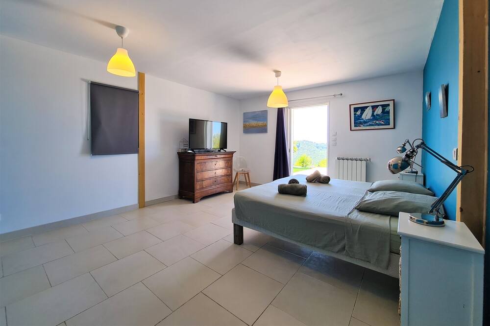Photo of Bedroom in Le Beausset
