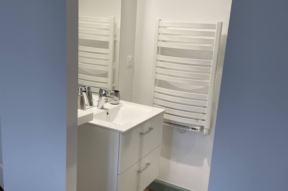 Photo of Bathroom in Riaucourt