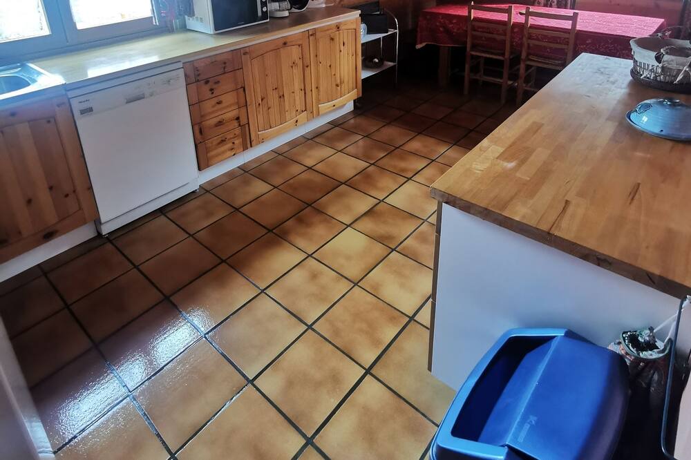 Photo of Kitchen in Enchastrayes