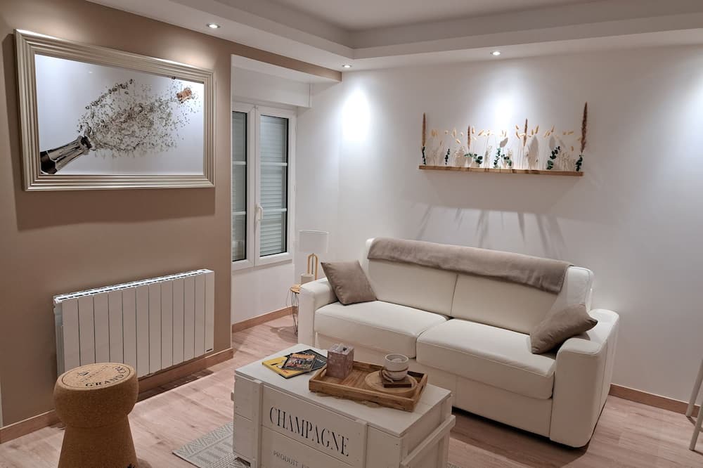 Photo of Livingroom in Flavigny