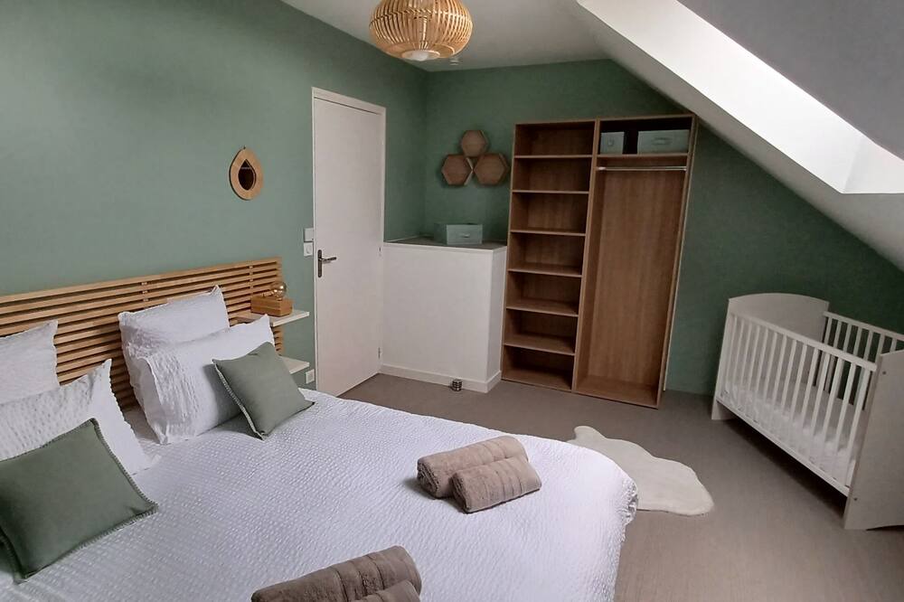 Photo of Bedroom in Flavigny