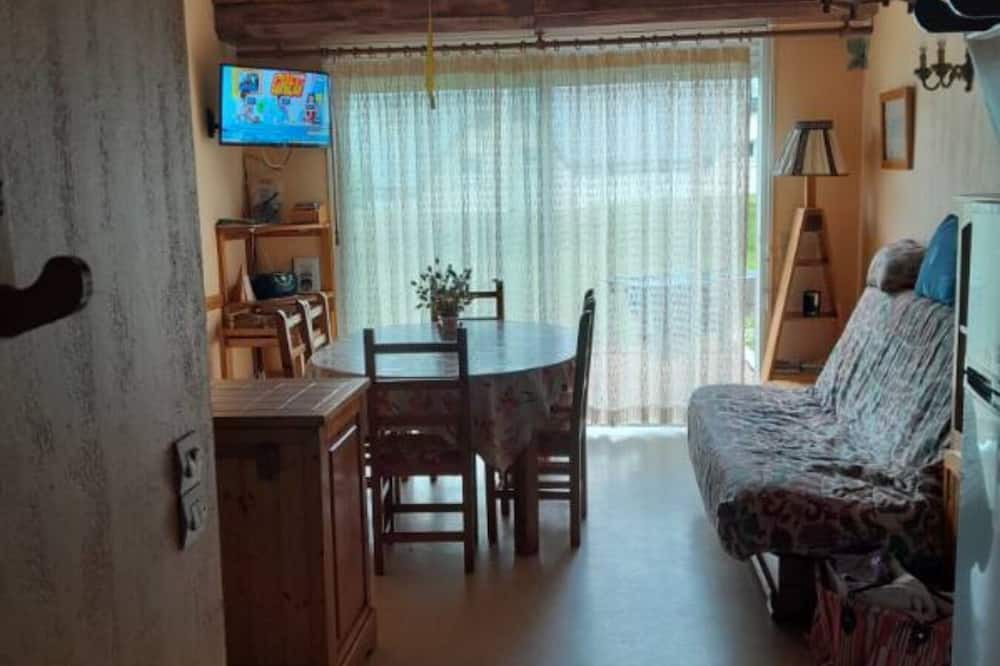 Photo of Bedroom in Genos