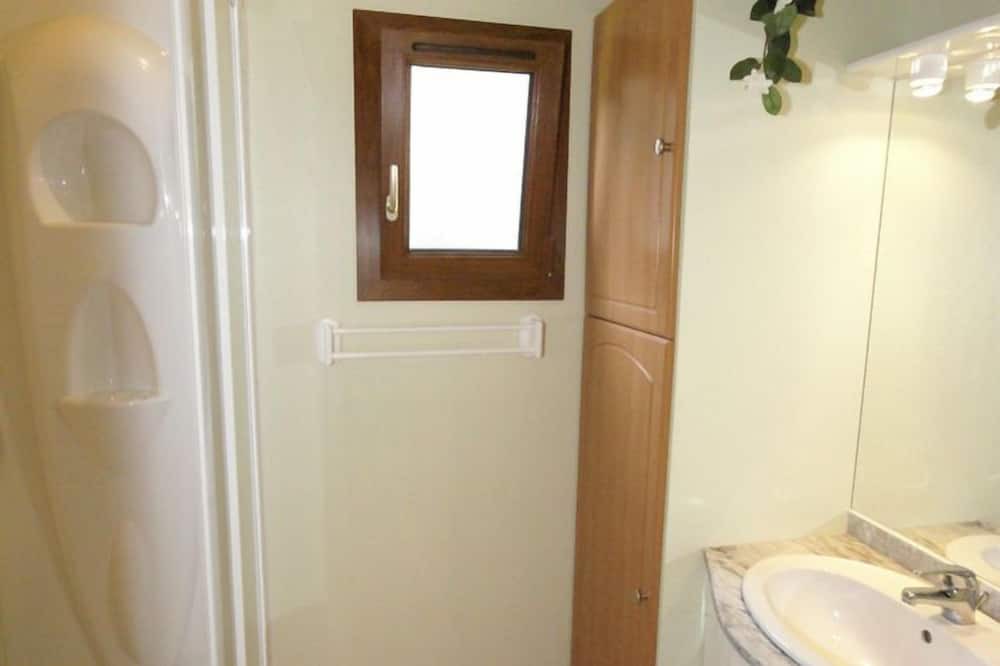 Photo of Bathroom in Fougax-et-Barrineuf