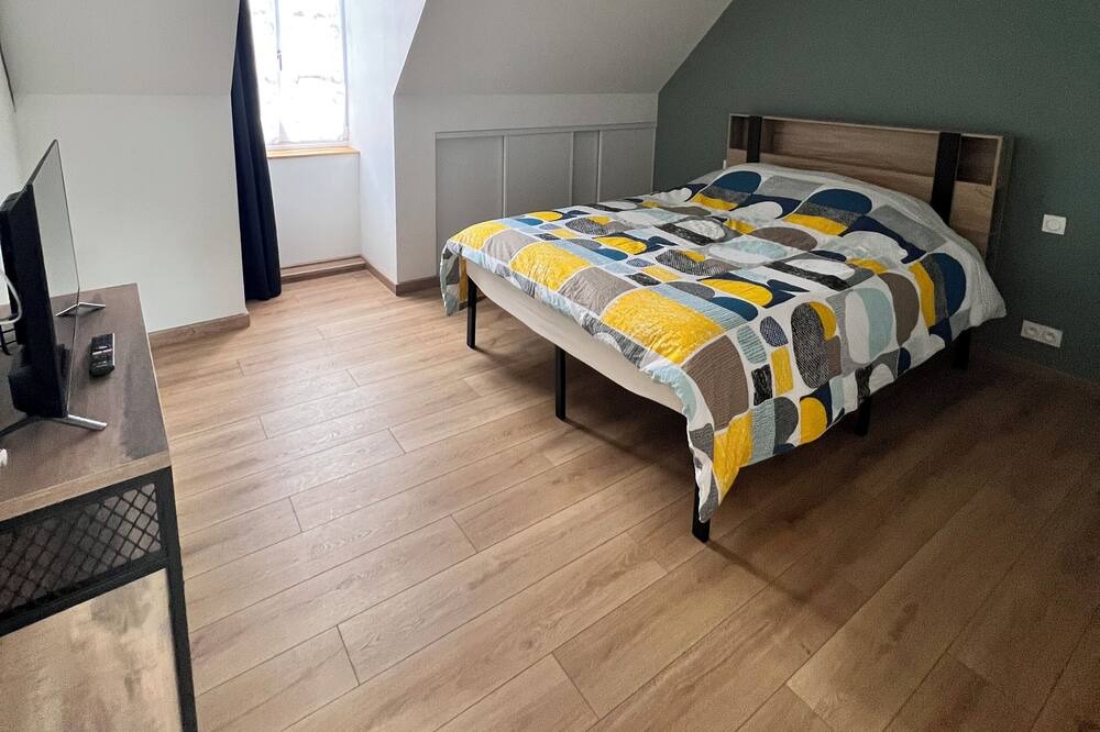 Photo of Bedroom in Henon