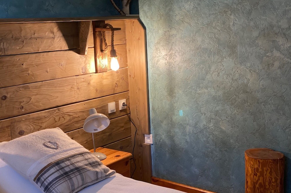 Photo of Bedroom in Meolans-Revel