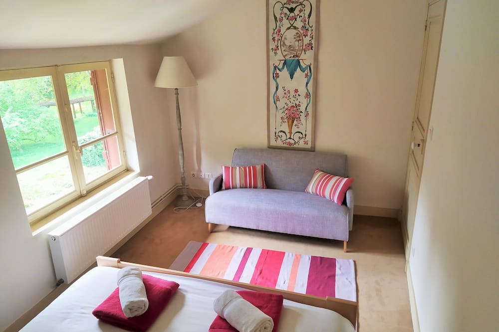 Photo of Bedroom in Braux-Sainte-Cohiere
