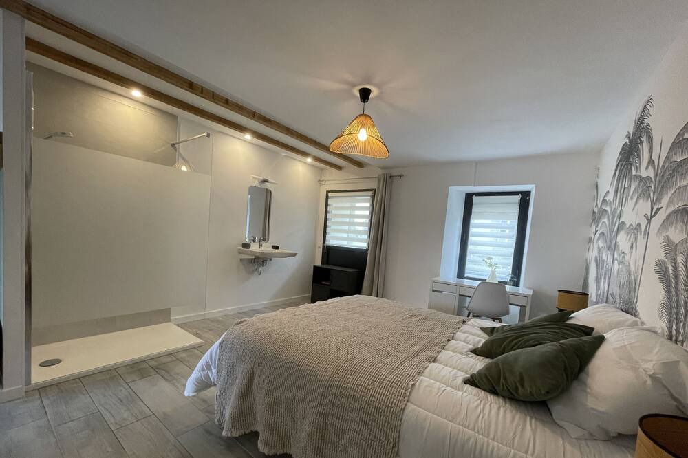 Photo of Bedroom in Lannion