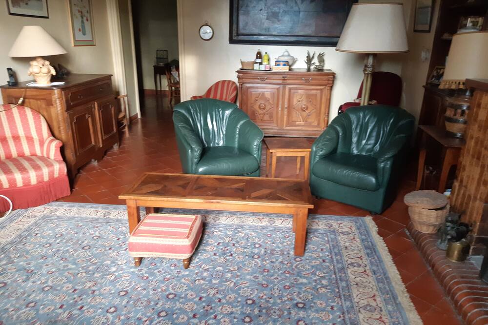 Photo of Livingroom in Le Val