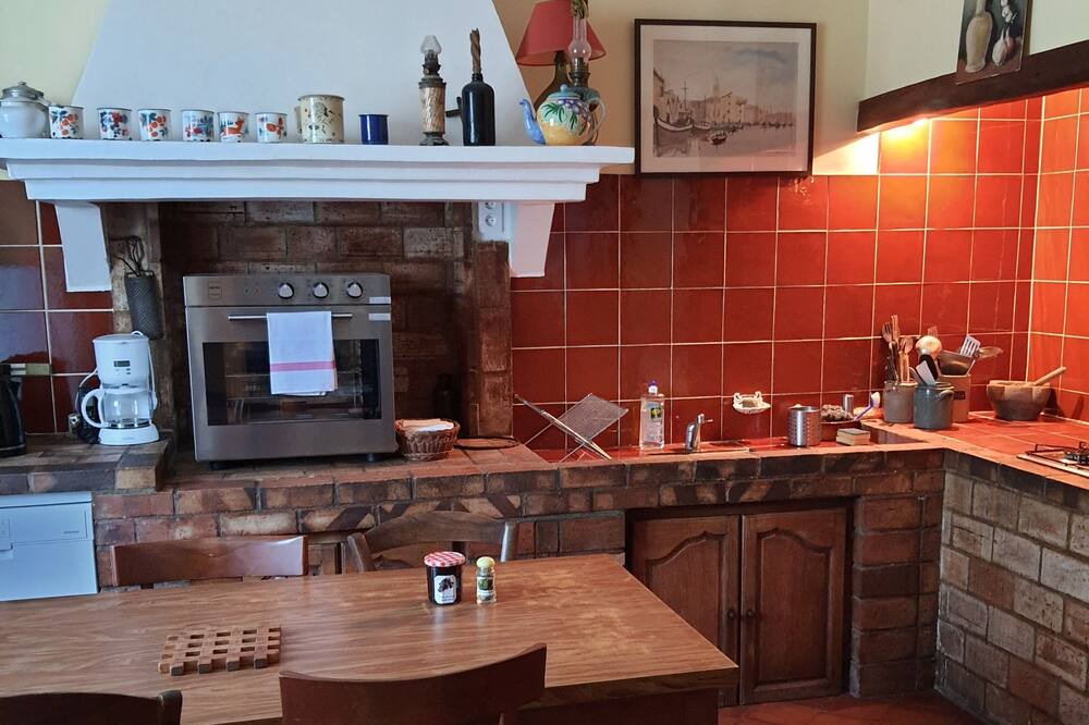 Photo of Kitchen in Le Val