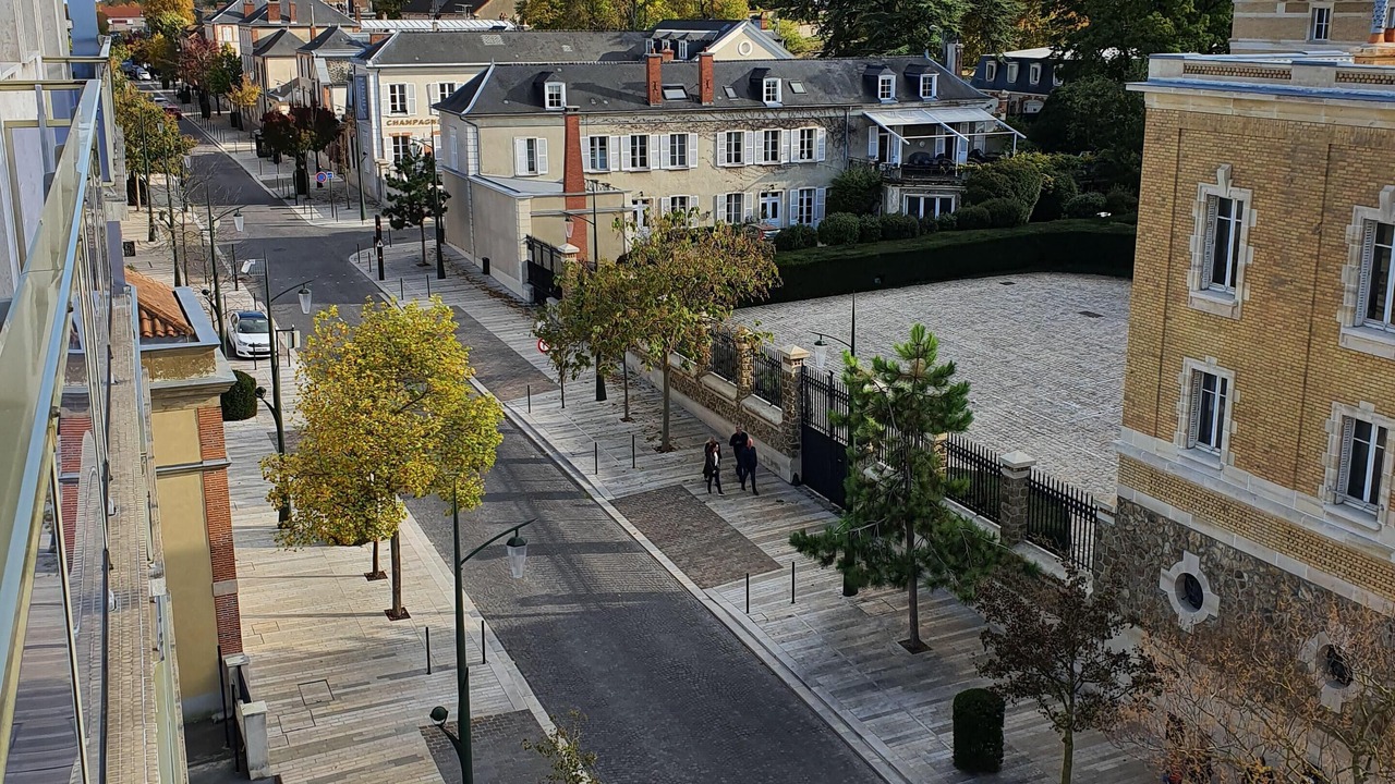 Photo of Others in Epernay