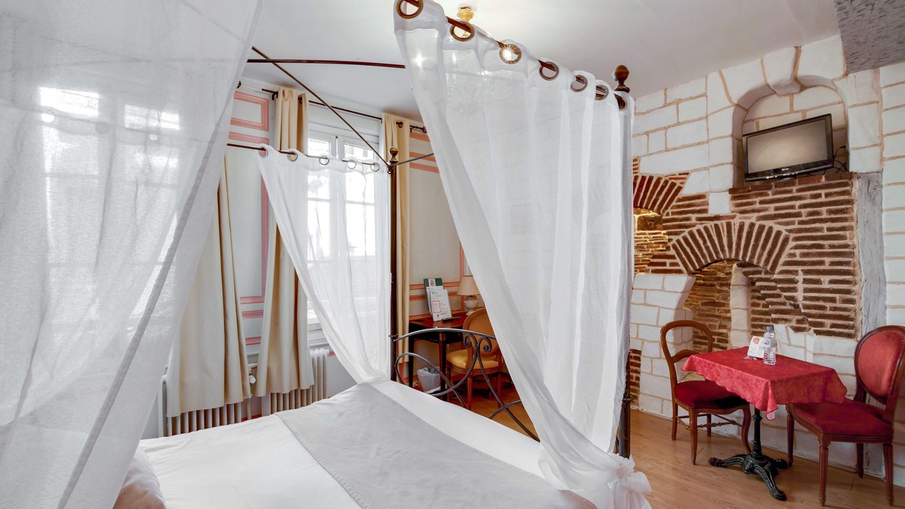 Photo of Bedroom in Old Town