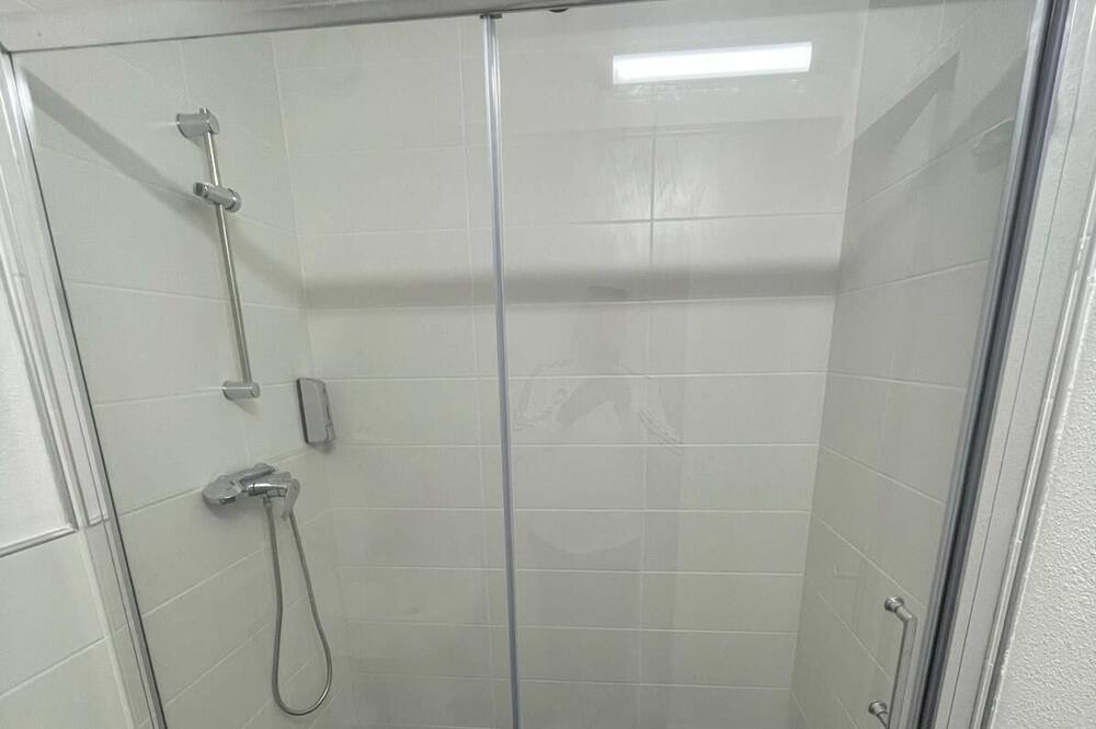 Photo of Bathroom in Brignoles