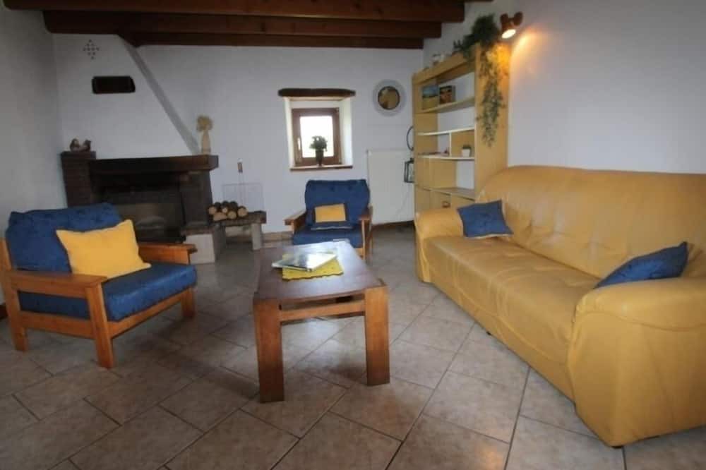 Photo of Livingroom in Vrecourt