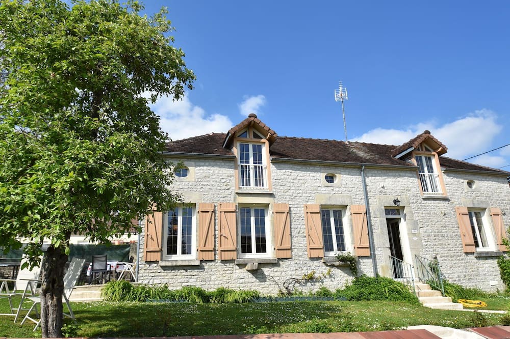 Photo of Outdoor in Bligny