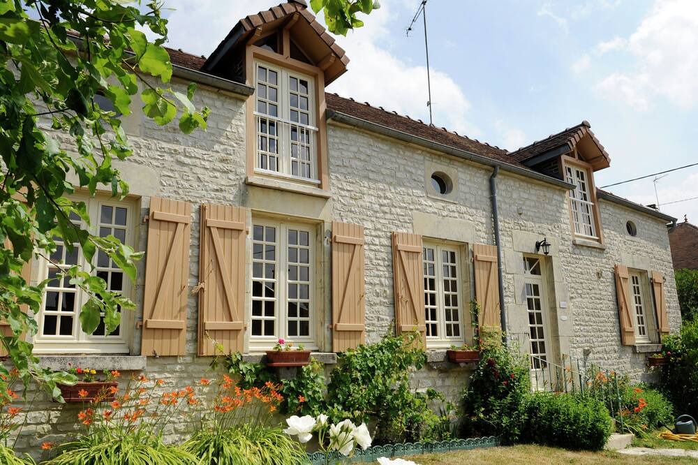 Photo of Outdoor in Bligny