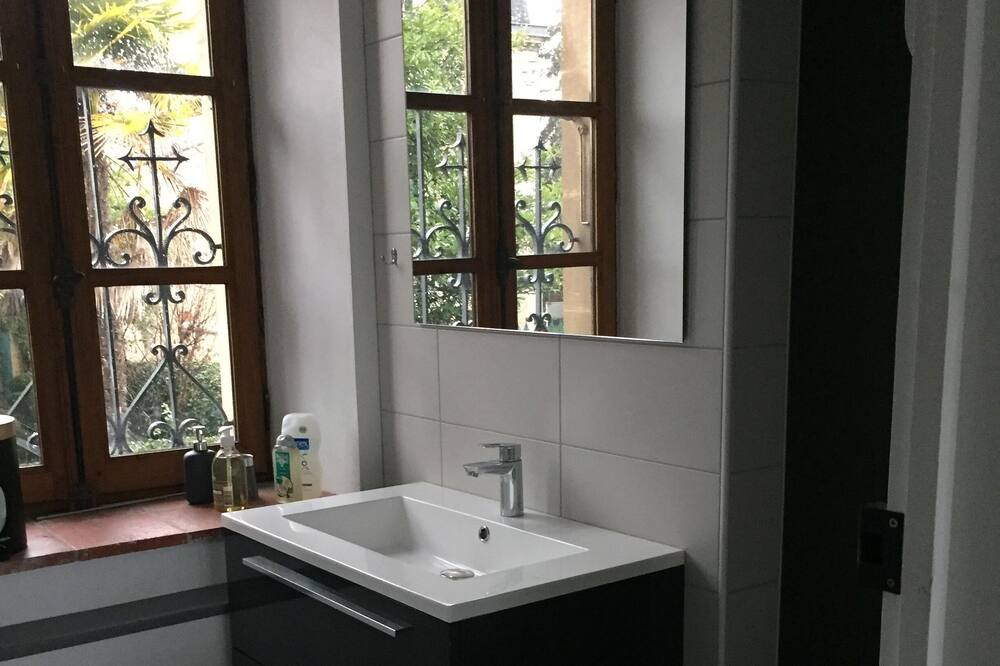 Photo of Bathroom in Marciac