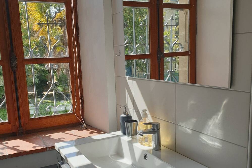 Photo of Bathroom in Marciac