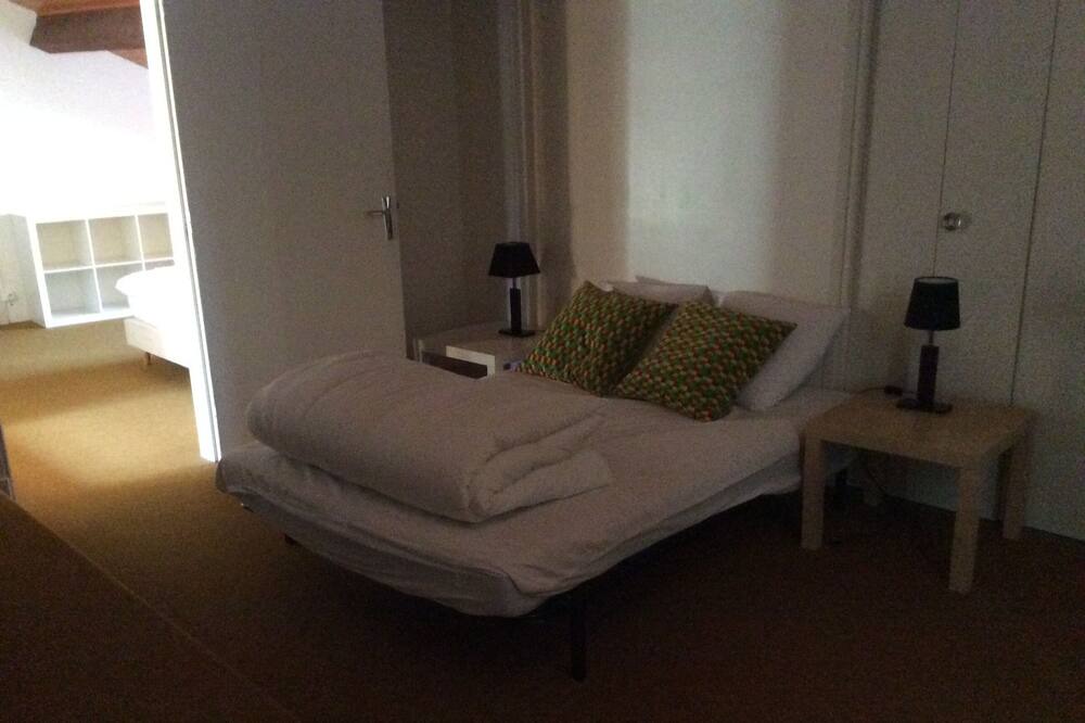 Photo of Bedroom in Ascou