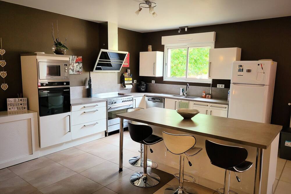 Photo of Kitchen in Couvignon