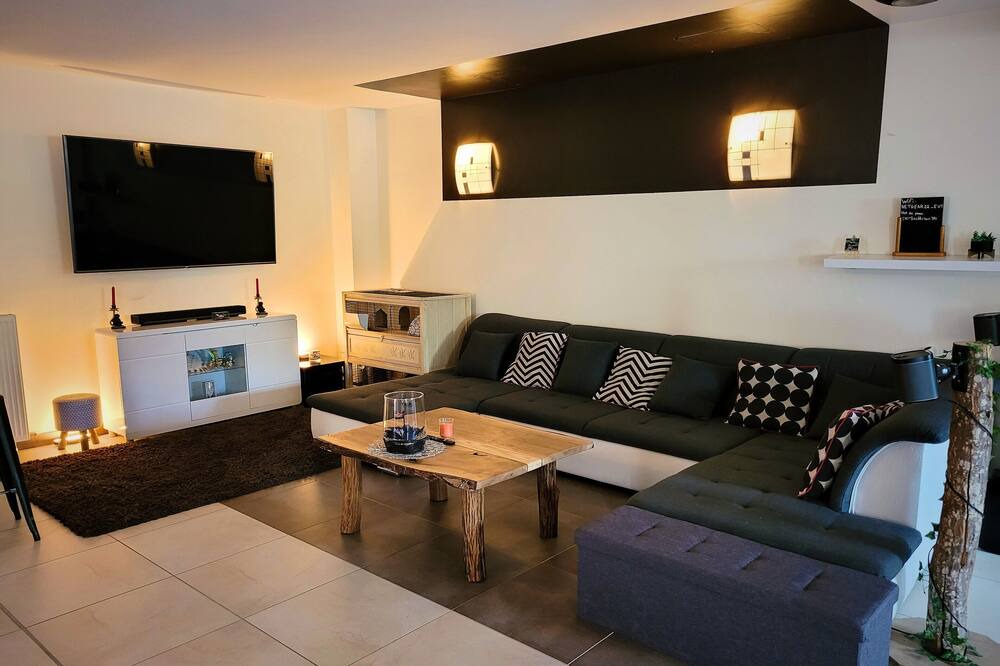Photo of Livingroom in Couvignon