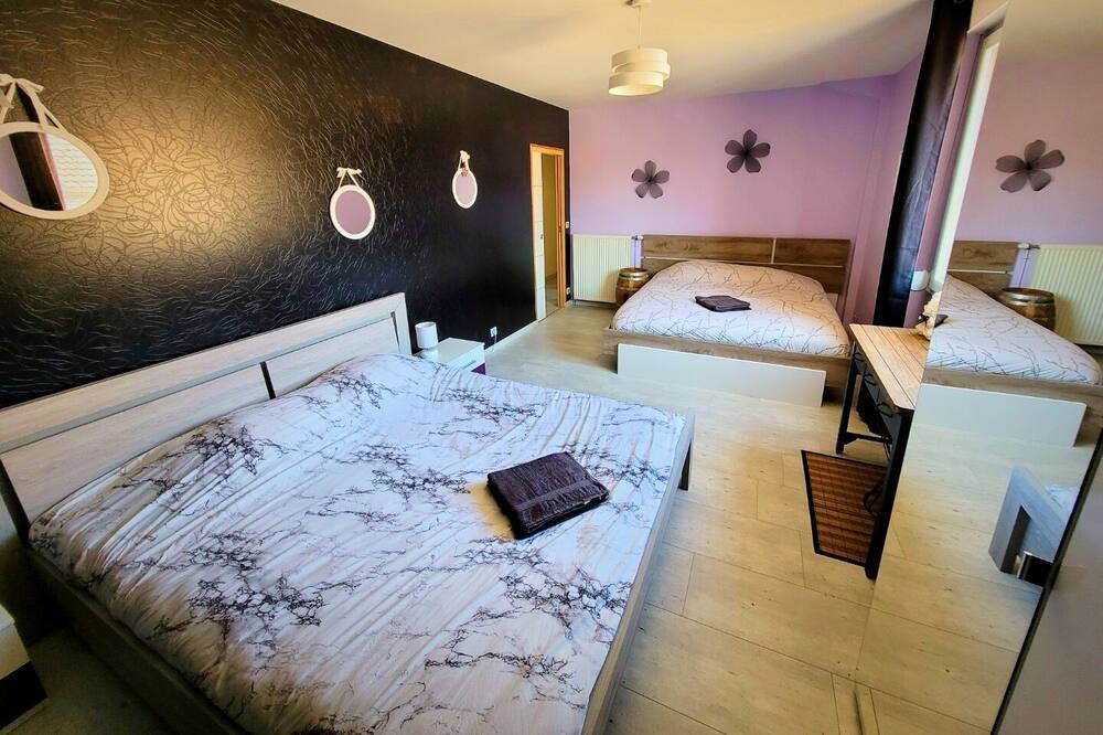 Photo of Bedroom in Couvignon
