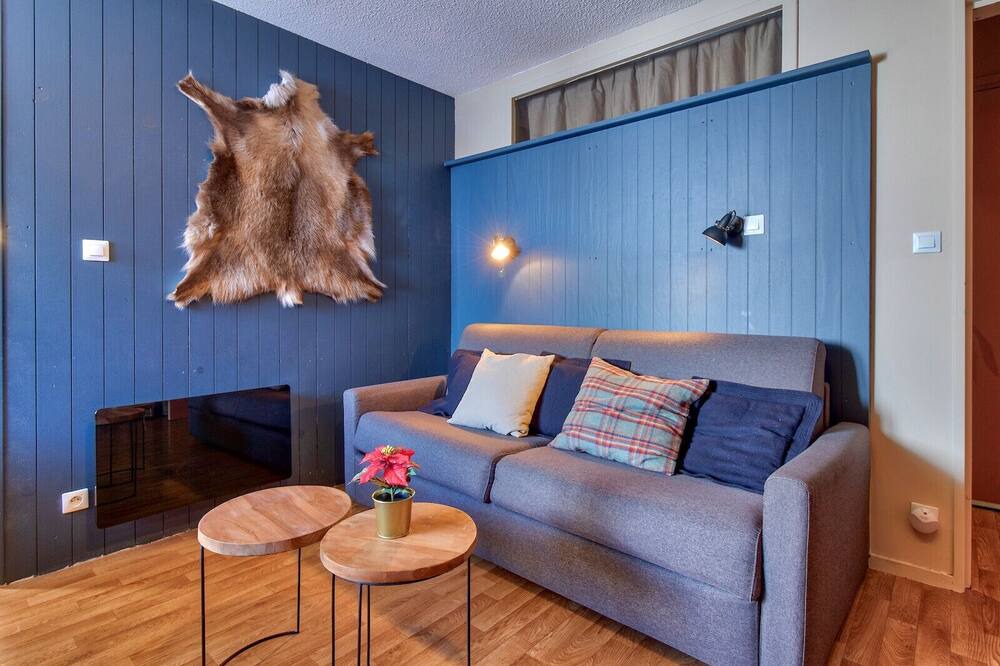 Photo of Livingroom in Genos