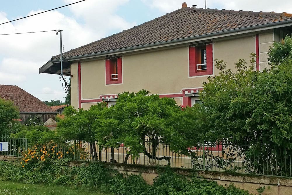 Photo of Outdoor in Droyes