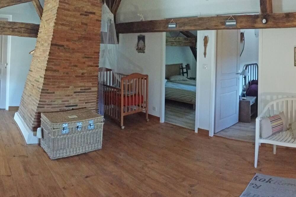 Photo of Bedroom in Droyes