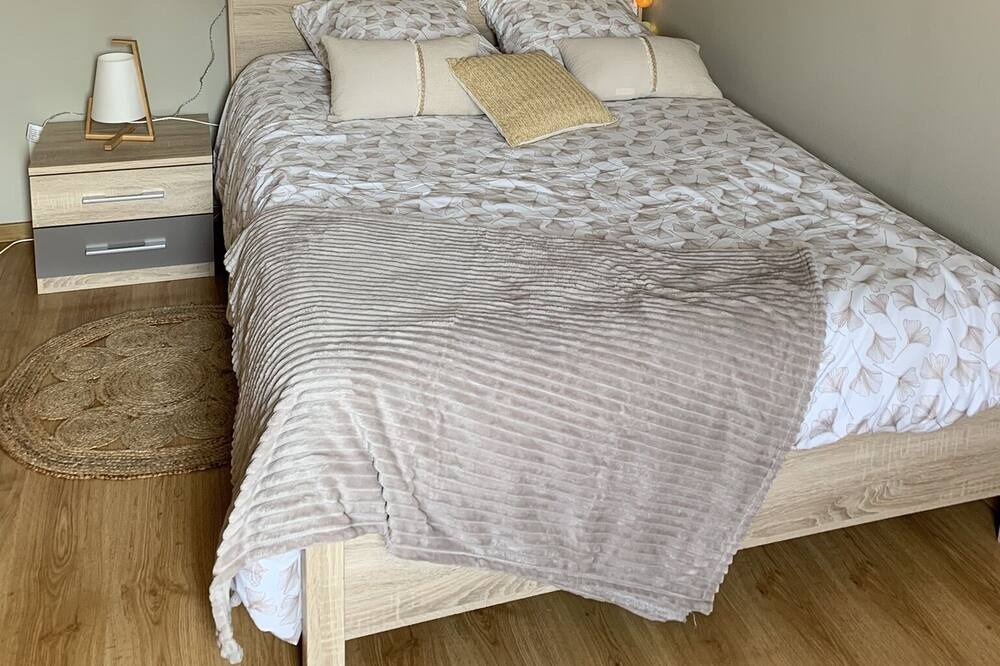 Photo of Bedroom in Troyes